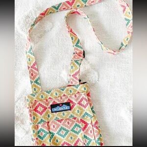 Kavu Western Crossbody Bag in Pink, Green & Cream Aztec
